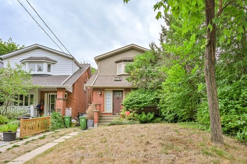 26 Birdsall Ave, Toronto, ON, M4R2B8 | Card Image
