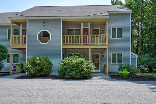 84-160 Northbrook Cir, North Conway, NH, 03860 | Card Image