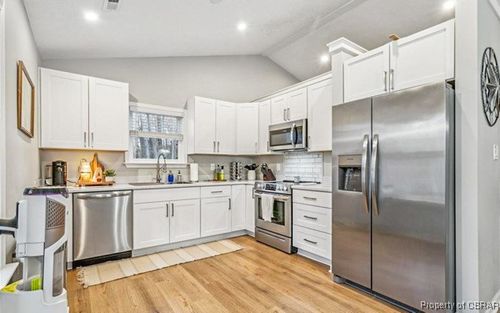 104 Martin Ln, Bohannon, VA, 23021-2068 | Card Image