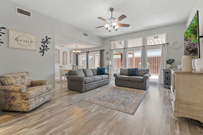 4018 88 Th Pl, House other with 3 bedrooms, 3 bathrooms and null parking in Lubbock TX | Image 6