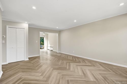 2-23 Young Pl, Tuckahoe, NY, 10707-1813 | Card Image