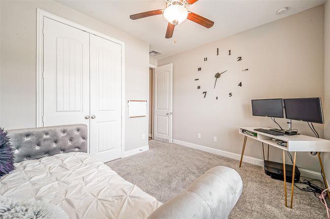 9507 Carson Ln, House other with 5 bedrooms, 3 bathrooms and 2 parking in Iowa Colony TX | Image 9