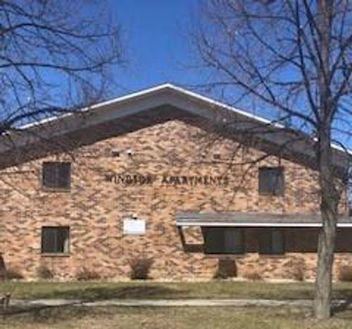 1213 6th Ave, Worthington, MN, 56187-2277 | Card Image