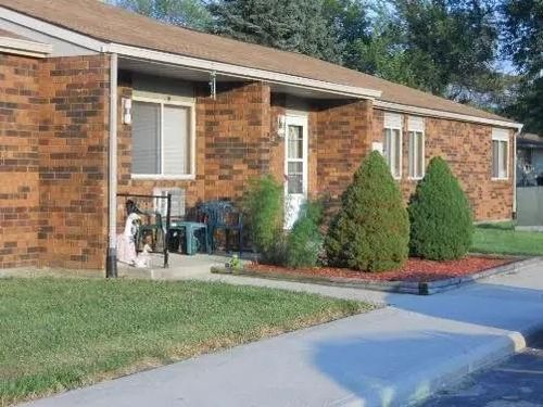 1037 S Main St, Kenton, OH, 43326-2290 | Card Image