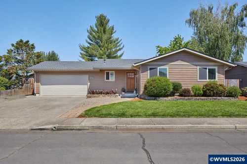 2831 Se Glenn St, Corvallis, OR, 97333-2168 | Card Image