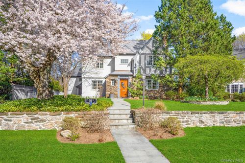 58 Burkewood Rd, Mount Vernon, NY, 10552-1230 | Card Image