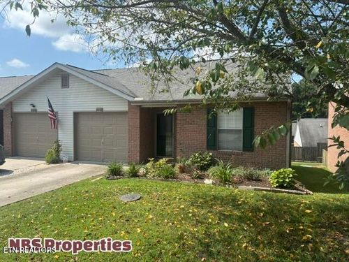 8032 Stablegate Way, Powell, TN, 37849-3097 | Card Image