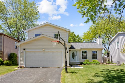 898 Debra Ln, Elk Grove Village, IL, 60007-3042 | Card Image
