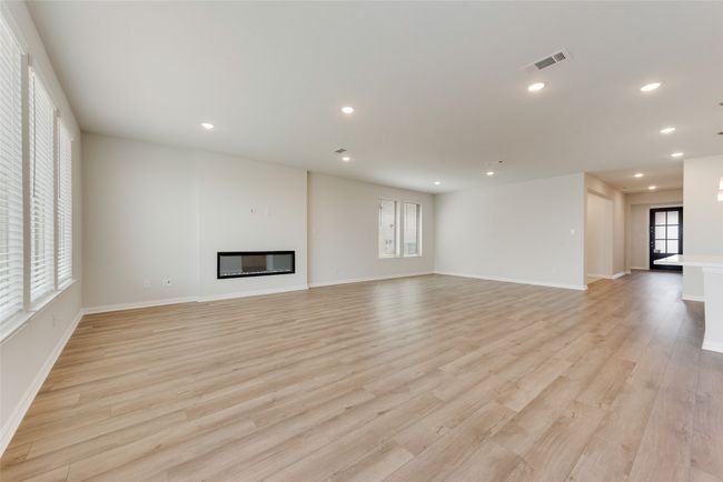 5813 Edward Dr, House other with 3 bedrooms, 2 bathrooms and null parking in Aubrey TX | Image 18