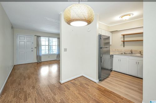 apt-204-2727 Highland Ave S, BIRMINGHAM, AL, 35205-1750 | Card Image