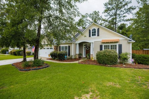 3585 Farmers Way, Valdosta, GA, 31605-7757 | Card Image