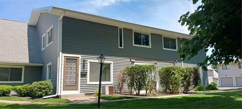 868 Eastbrooke Ln, Rochester, NY, 14618-5235 | Card Image