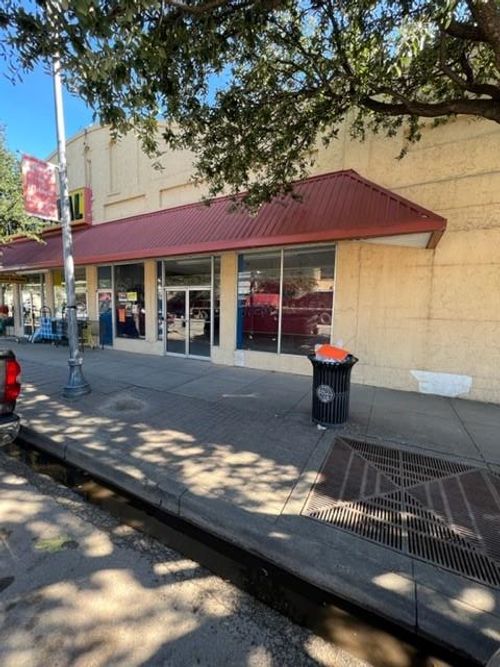 815 Hutchins Ave, Ballinger, TX, 76821-5610 | Card Image