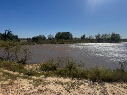 163 Pine Tree Road, Hearne, TX, 77859 | Card Image