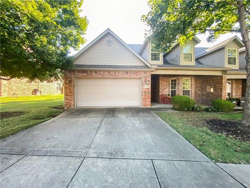 4136 N Zion Valley Dr, Fayetteville, AR, 72703-5082 | Card Image