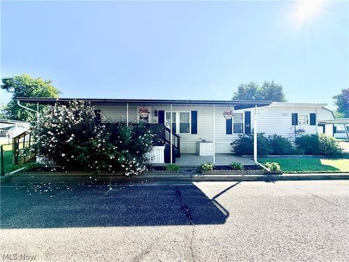 500 Compass Cir Se, New Philadelphia, OH, 44663-3119 | Card Image