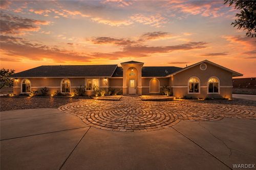2269 Comanche Dr, Kingman, AZ, 86401-6530 | Card Image