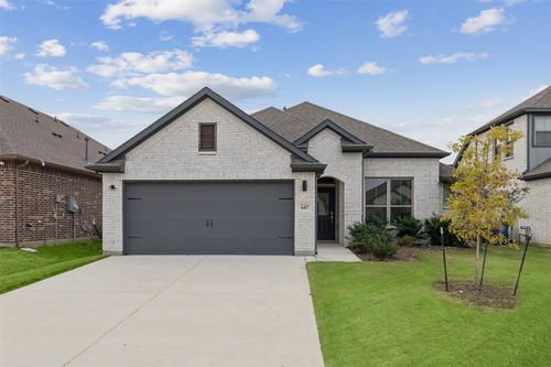 647 Oak Hill Way, Red Oak, TX, 75154-2771 | Card Image