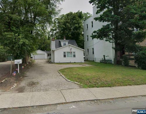 809 Ringwood Ave, Pompton Lakes, NJ, 07442-2215 | Card Image