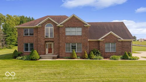 3877 Meadowbrook Dr, Seymour, IN, 47274-3181 | Card Image