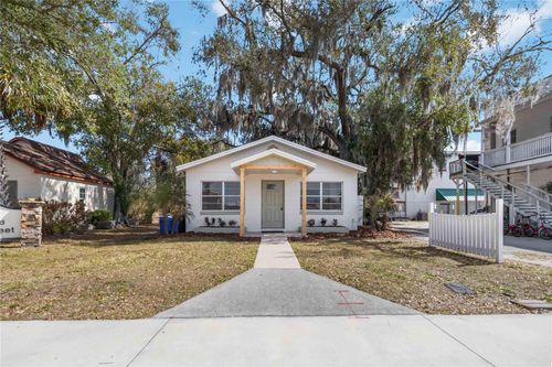 911 Pennsylvania Ave, SAINT CLOUD, FL, 34769-3372 | Card Image