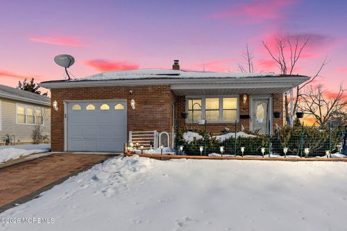 2 Liberta Dr, Toms River, NJ, 08757-3911 | Card Image