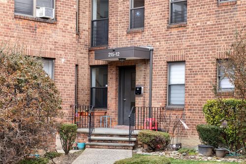 2d-12-215-12 47th, New York, NY, 11361 | Card Image
