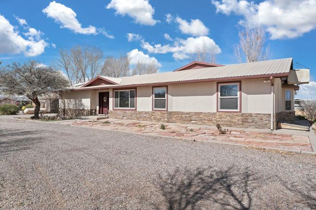 69 Midway Rd, House other with 5 bedrooms, 4 bathrooms and null parking in Lemitar NM | Image 4