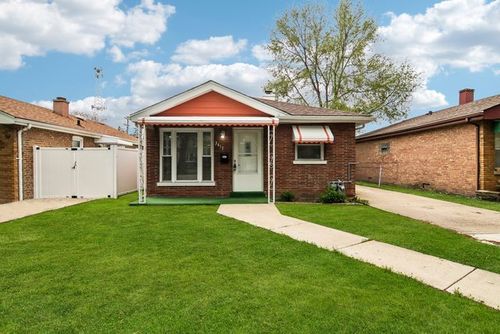3417 S Central Ave, Cicero, IL, 60804-3943 | Card Image