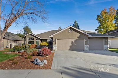 6274 N Fair Oaks Pl, House other with 4 bedrooms, 3 bathrooms and 3 parking in Garden City ID | Image 2