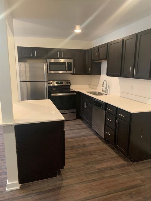 111-2106 Bennett Ave, Dallas, TX, 75206-8596 | Card Image