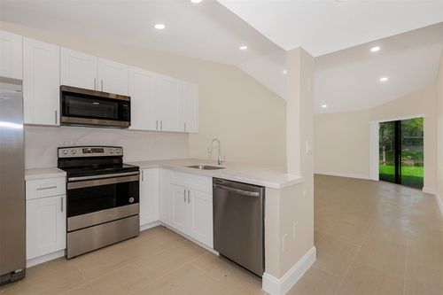 9951-9951 Nob Hill Pl, Sunrise, FL, 33351-4643 | Card Image