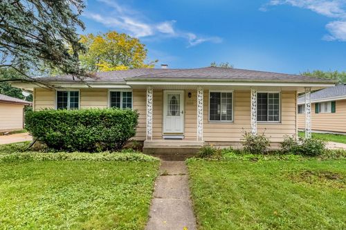 8254 N 106th Street, Milwaukee, WI, 53224 | Card Image