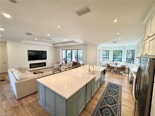 28360 Del Lago Way, BONITA SPRINGS, FL, 34135-2805 | Card Image