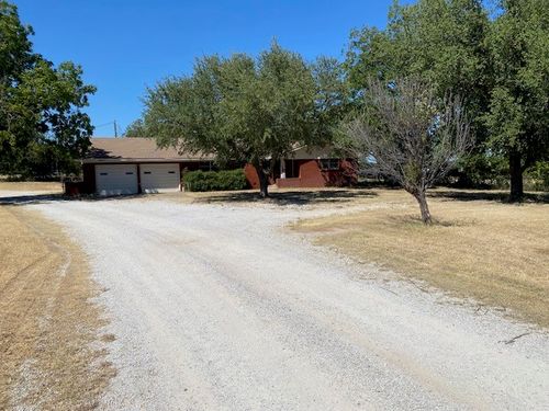 7960 W Fm 8, Stephenville, TX, 76401-8651 | Card Image