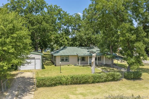 1001 C St, Ardmore, OK, 73401-5632 | Card Image