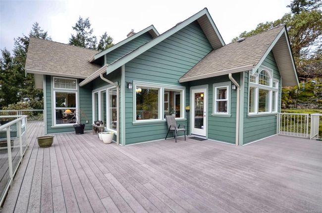 Large entertainment size deck | Image 32