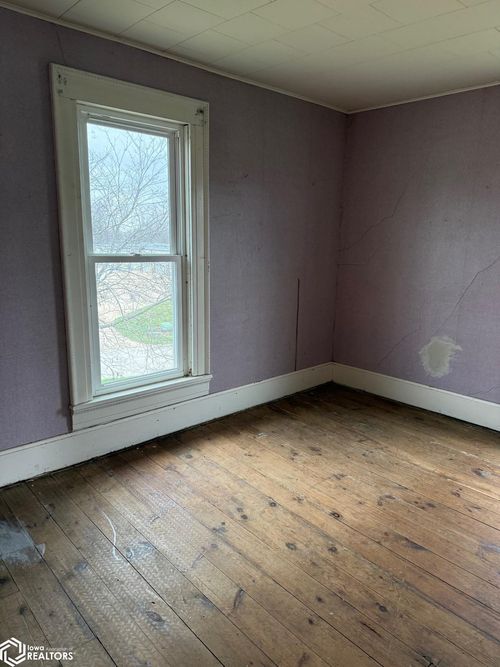 502 S West St, Bloomfield, IA, 52537-2113 | Card Image