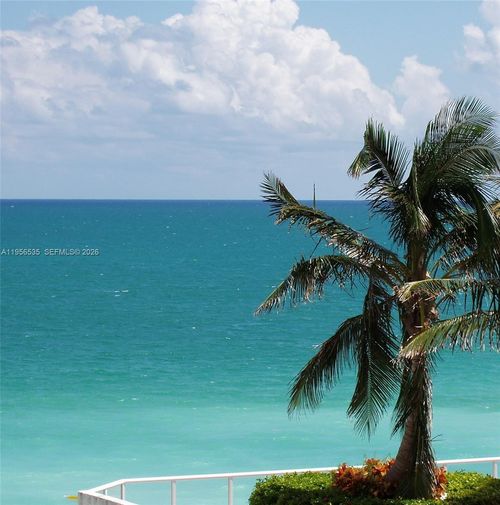 632-16485 Collins Ave, Sunny Isles Beach, FL, 33160-4576 | Card Image