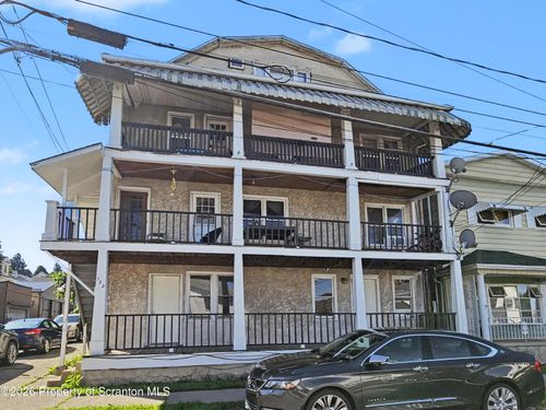 1-122 Willow St, Dunmore, PA, 18512-2960 | Card Image