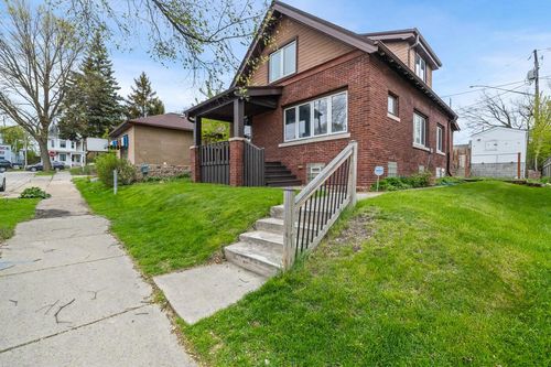 2718 S Howell Avenue, Milwaukee, WI, 53207 | Card Image