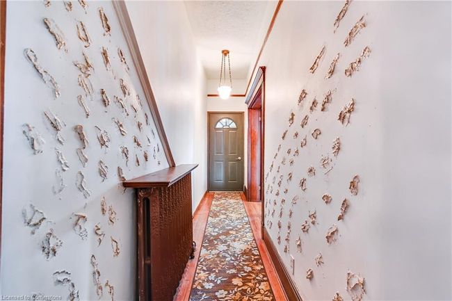 204 Herkimer St, Home with 5 bedrooms, 4 bathrooms and 2 parking in Hamilton ON | Image 14