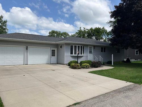 103 Se 4th Street, West Union, IA, 52175 | Card Image
