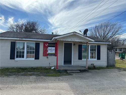 806 N Robinson Drive, Robinson, TX, 76706 | Card Image