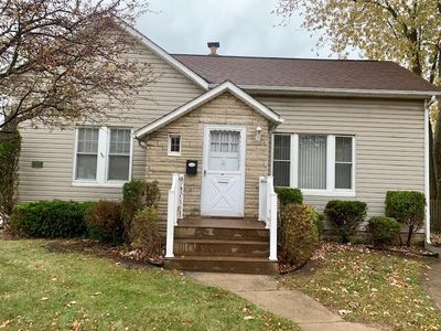 704 Cypress Street, House other with 2 bedrooms, 1 bathrooms and null parking in Manistee MI | Image 1