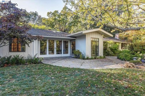 11 La Fond Ln, Orinda, CA, 94563-3907 | Card Image