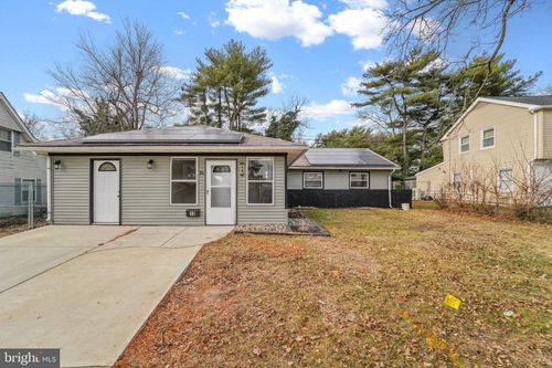 19 Belhurst Ln, Willingboro, NJ, 08046-1534 | Card Image