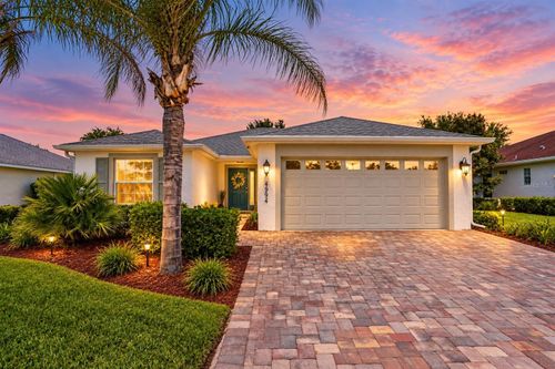 4994 Golden Eagle Dr, Oxford, FL, 34484-3814 | Card Image