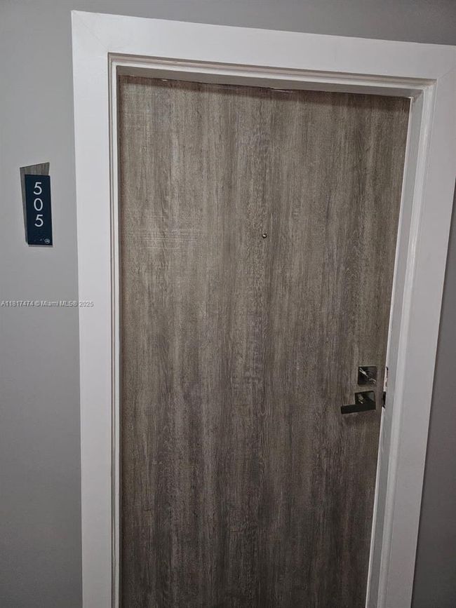 APT-505 - 8101 Crespi Blvd, Condo with 1 bedrooms, 2 bathrooms and null parking in Miami Beach FL | Image 17