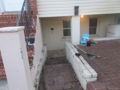 32 Second St, Haverstraw, NY, 10927-1922 | Card Image